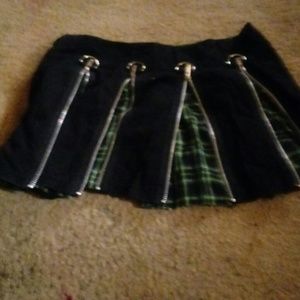 🎶💀Gothic Skirt from hottopic🎶💀